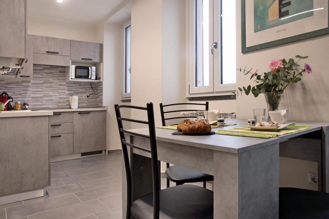 Efihouse Lago Maggiore Daire Luino Dış mekan fotoğraf